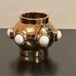 •Delvaux Gold Metal WondeRing “Cosmic”Luxurious Bag Charm